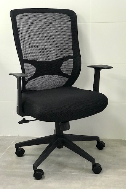 כסא דגם "פז"